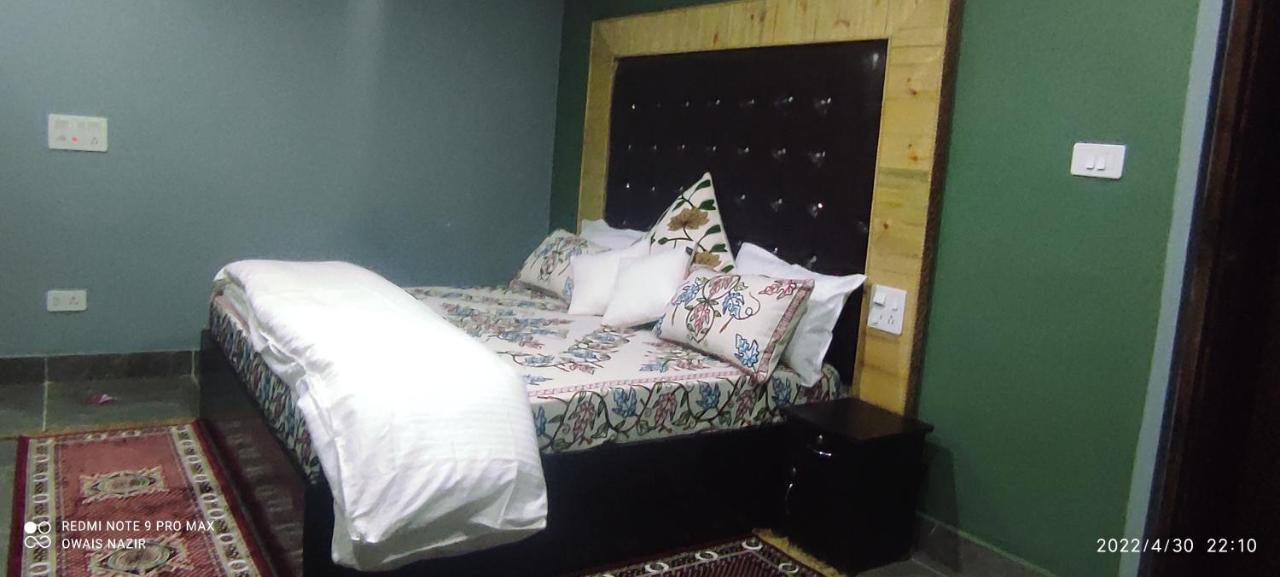 Hotel Seven Pahalgām Eksteriør bilde